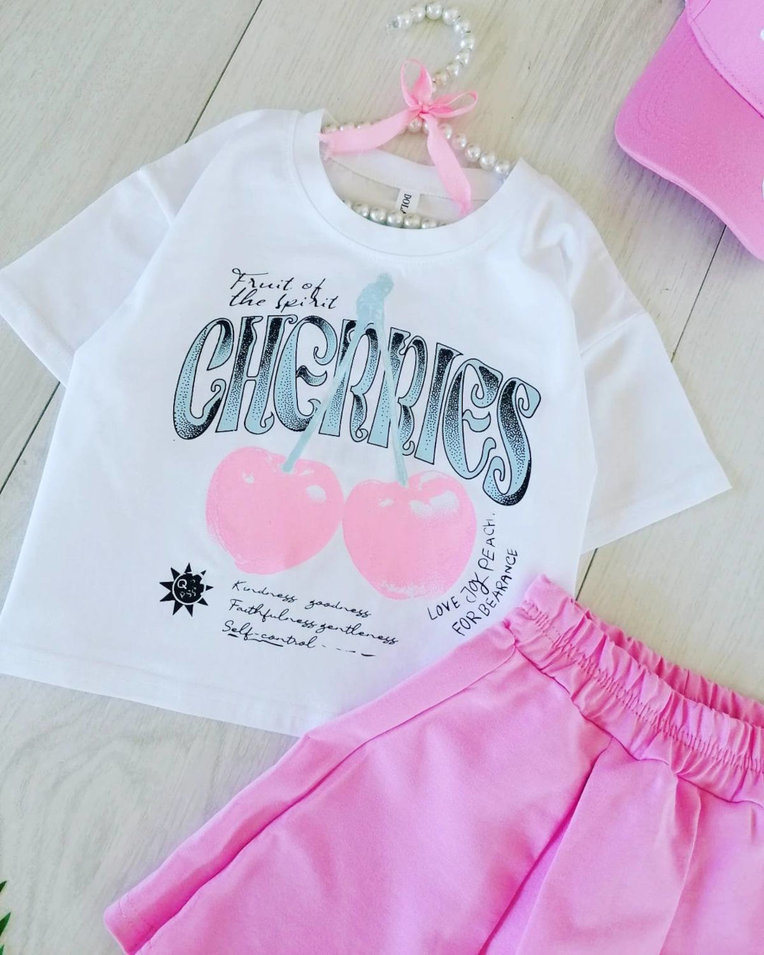 T shirt Cherries Biały - KARMELOWY BUTIK zdjęcie 1