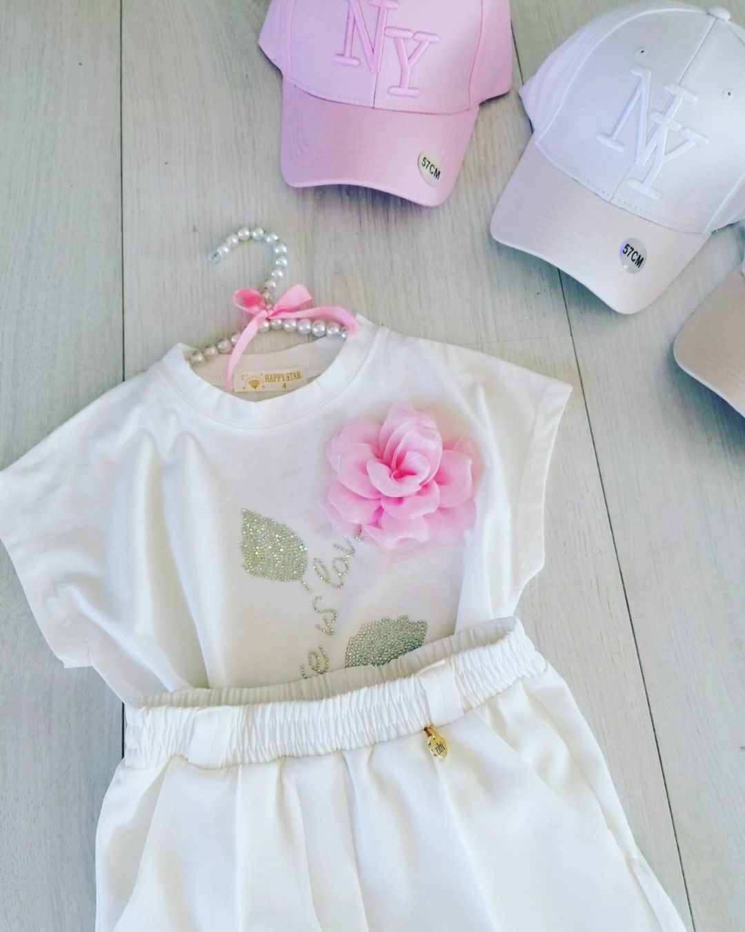 Bluzeczka z Różą Biała - KARMELOWY BUTIK zdjęcie 1