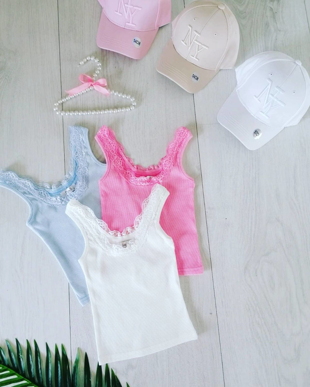 Top z Koronką Biały - KARMELOWY BUTIK zdjęcie 1
