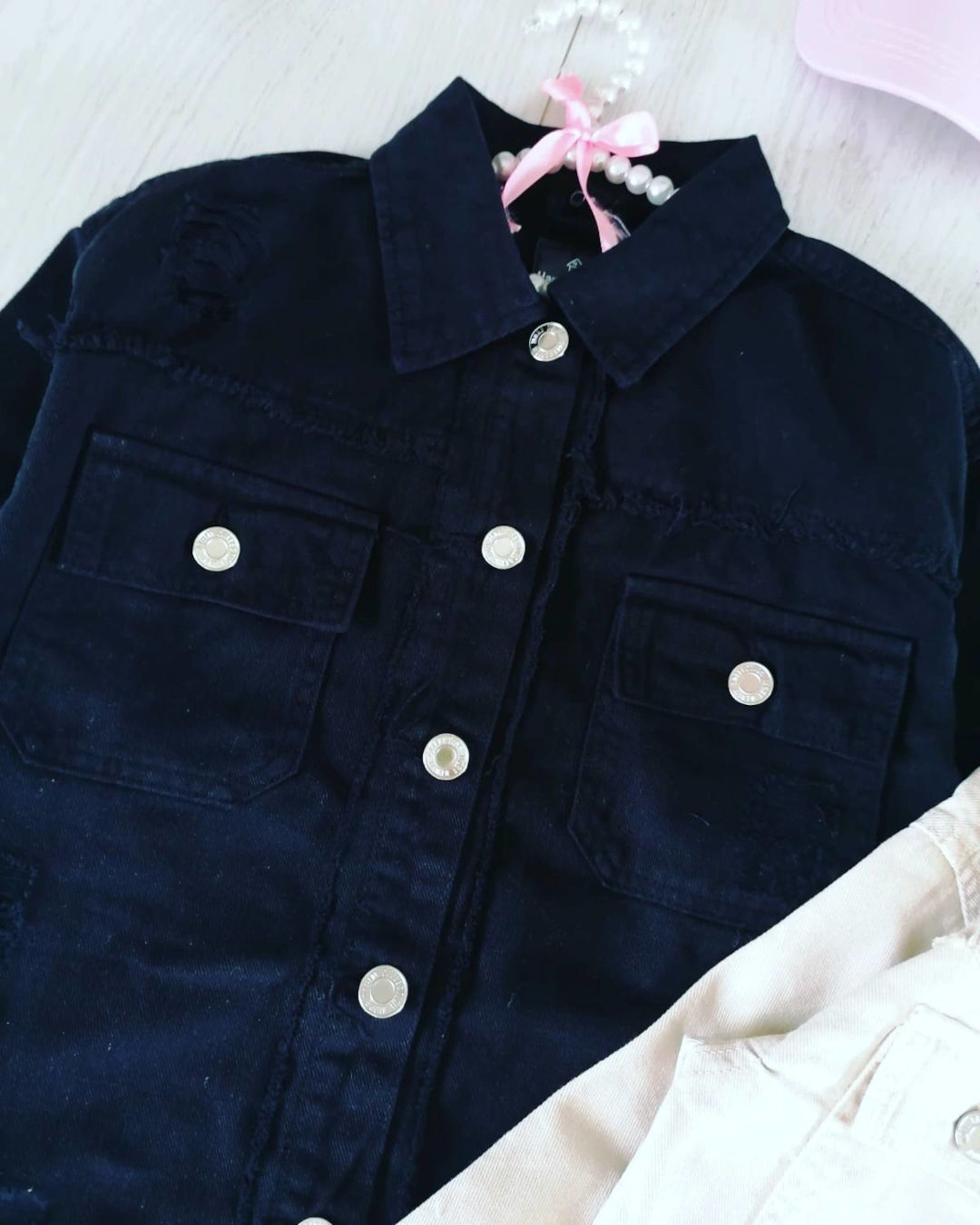 Dłuższa Kurtka Jeans Czarna - KARMELOWY BUTIK zdjęcie 1