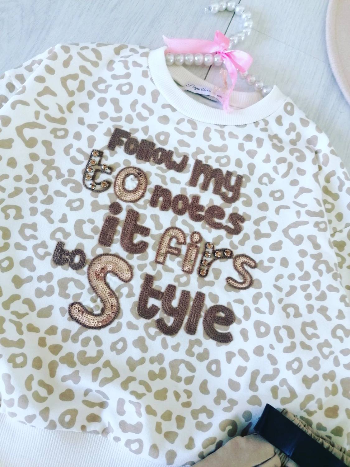 Bluza z Beżową Panterką i Aplikacją - KARMELOWY BUTIK zdjęcie 1