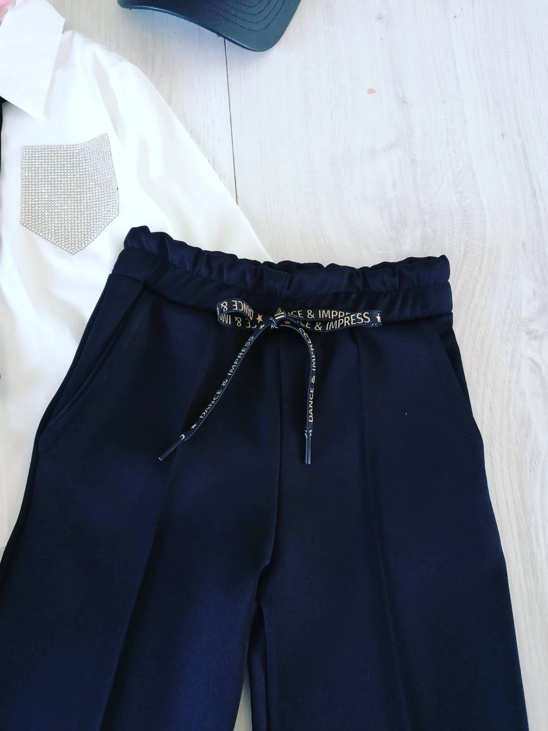 Spodnie z Przeszyciem Czarne - KARMELOWY BUTIK zdjęcie 1