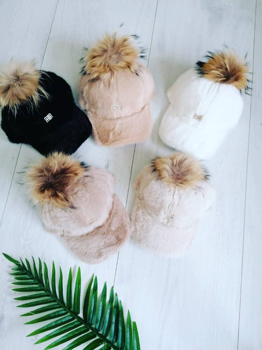 Futerkowa Czapka z Daszkiem - karmelowybutik zdjęcie 1