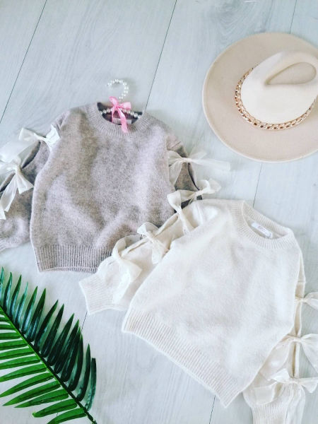 Sweterek z Kokardami Beżowy - KARMELOWY BUTIK zdjęcie 1