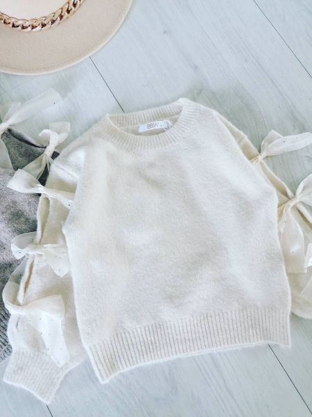 Sweterek z Kokardami Śmietankowy - KARMELOWY BUTIK zdjęcie 2