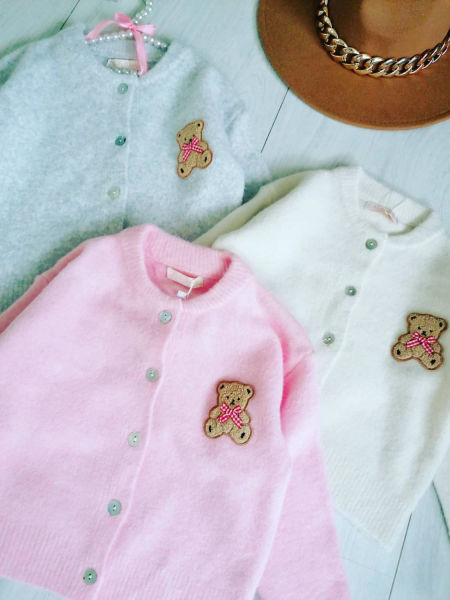 Sweterek z Aplikacją Misia Kremowy - KARMELOWY BUTIK zdjęcie 2